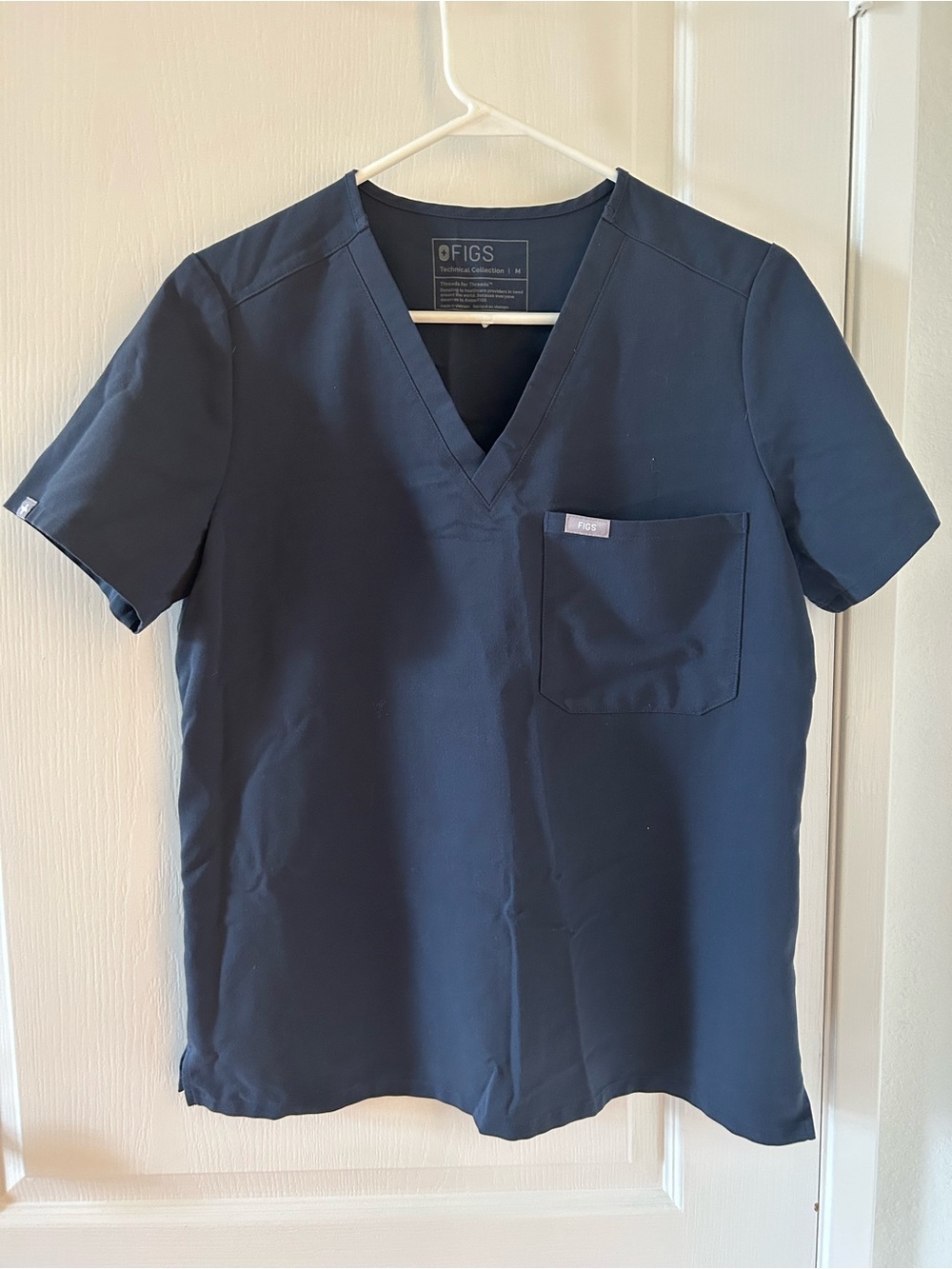 FIGS Catarina Women’s Navy Blue V-Neck Scrub Top